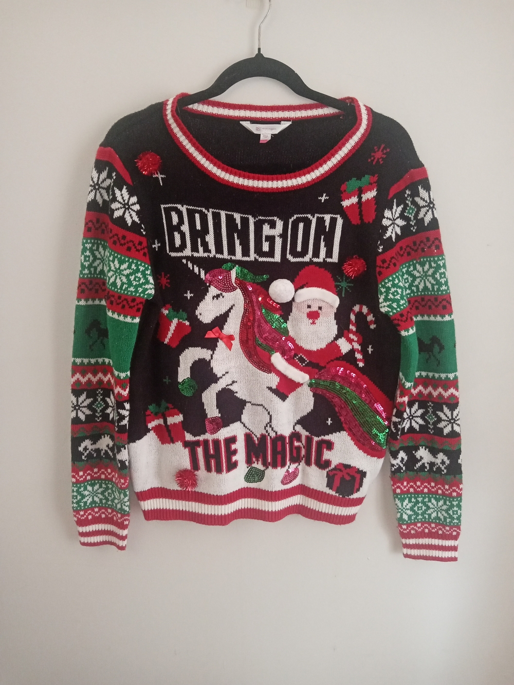 No Boundaries Black  Holiday Santa Unicorn  Ugly Christmas Sweater Juniors L